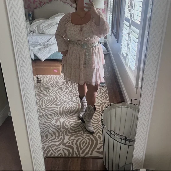 ARULA Light Pink Floral Mini Dress - Picture 1 of 2